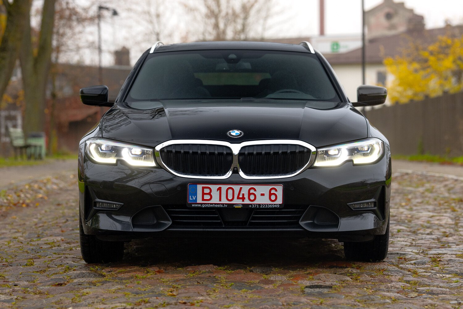 BMW 330