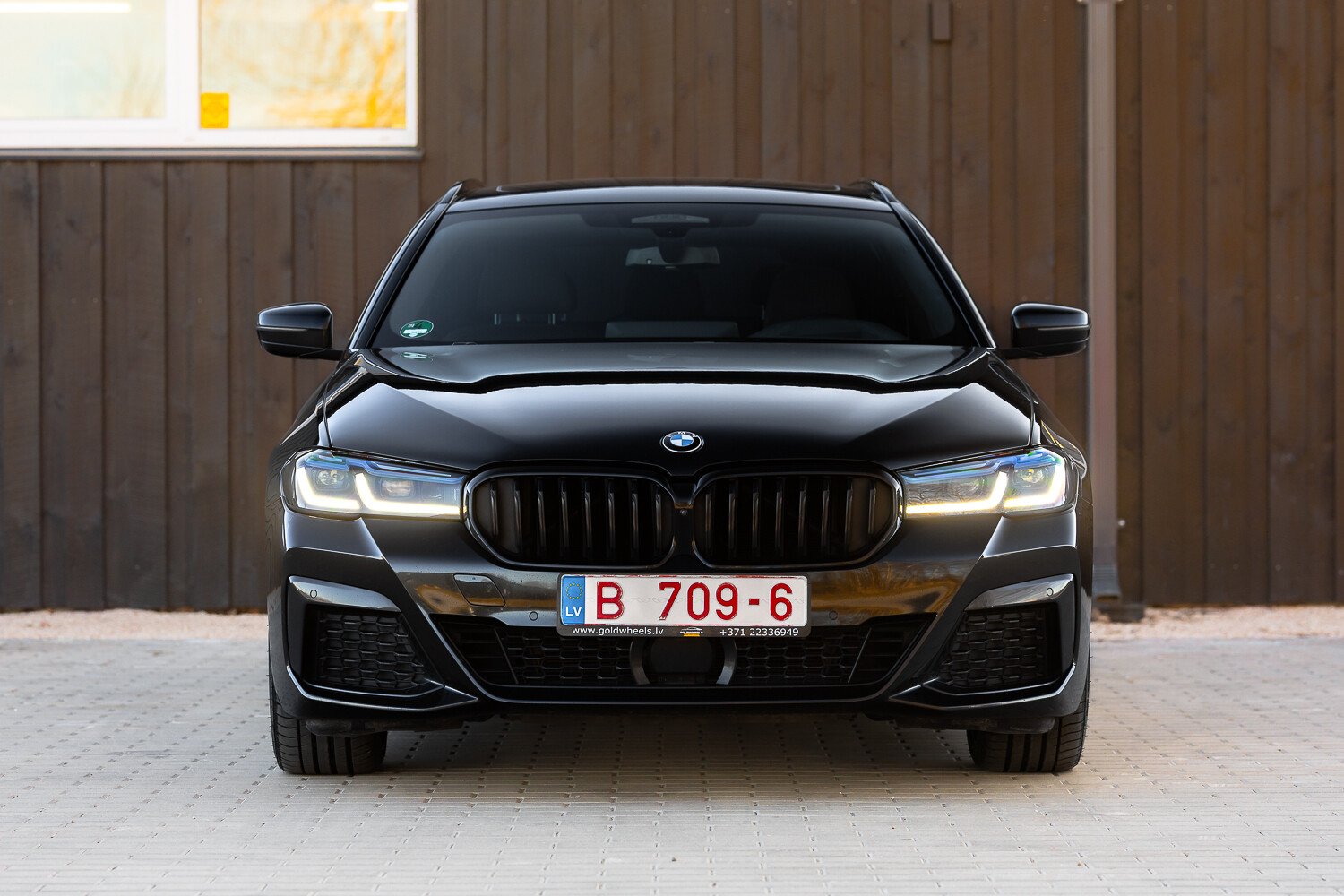 BMW 530
