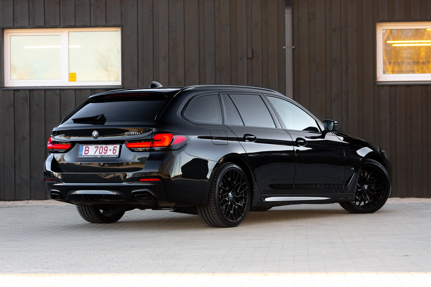 BMW 530