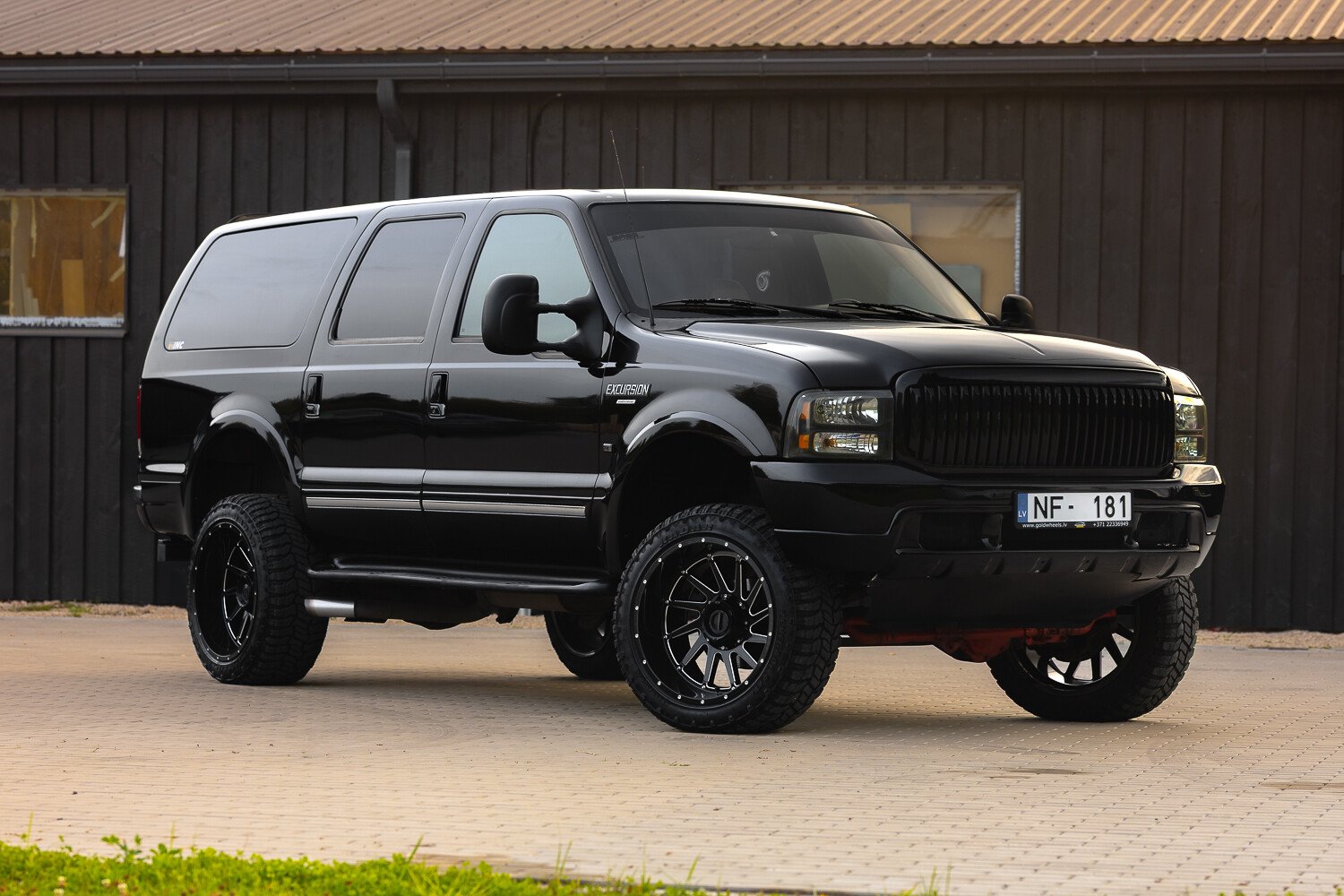 Ford Excursion