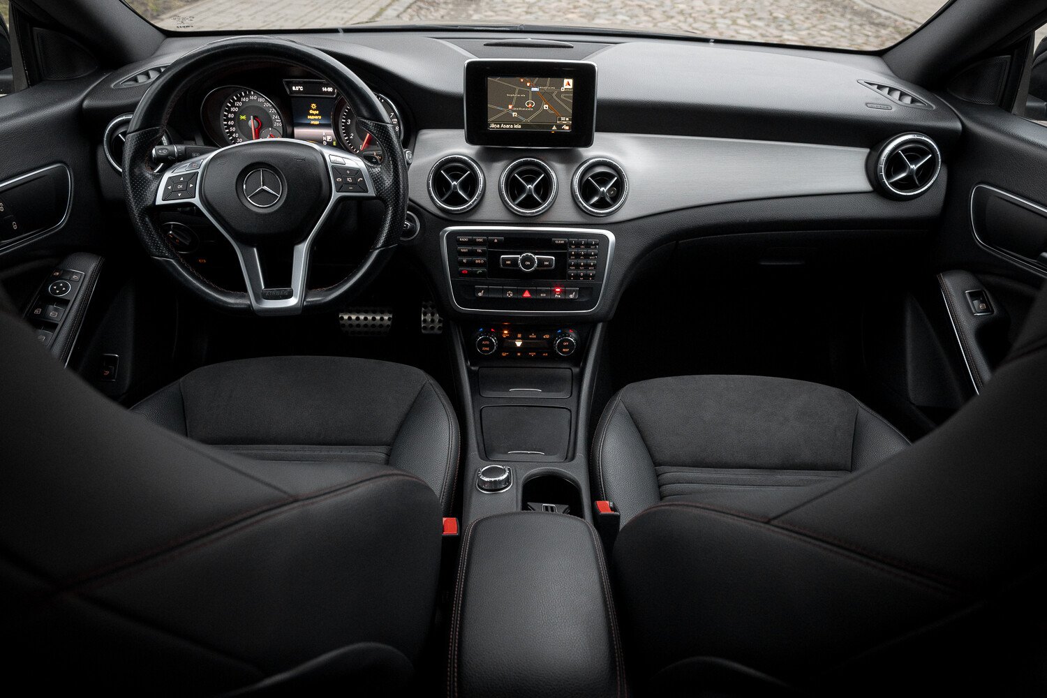 Mercedes CLA200