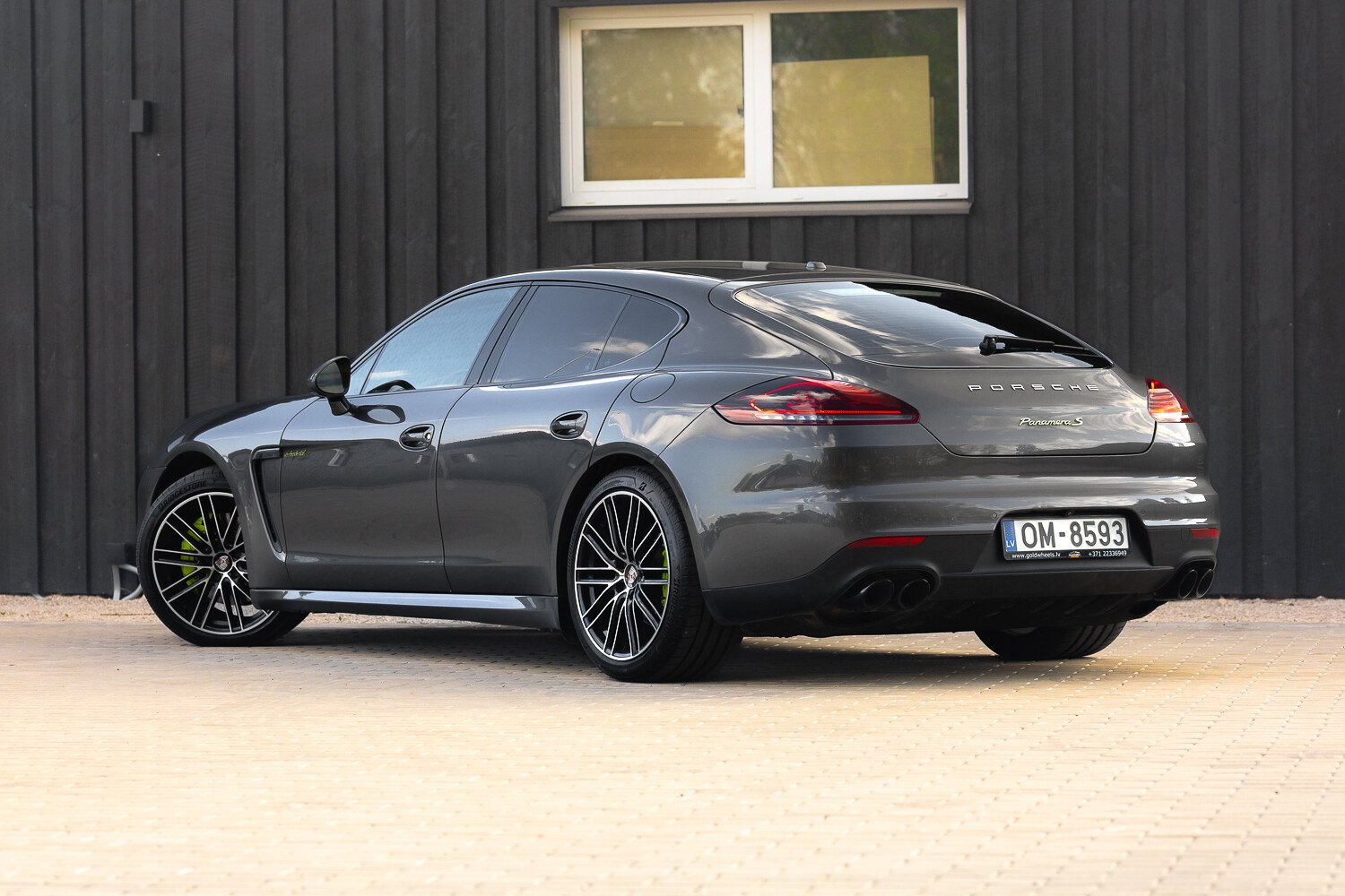 Porsche Panamera